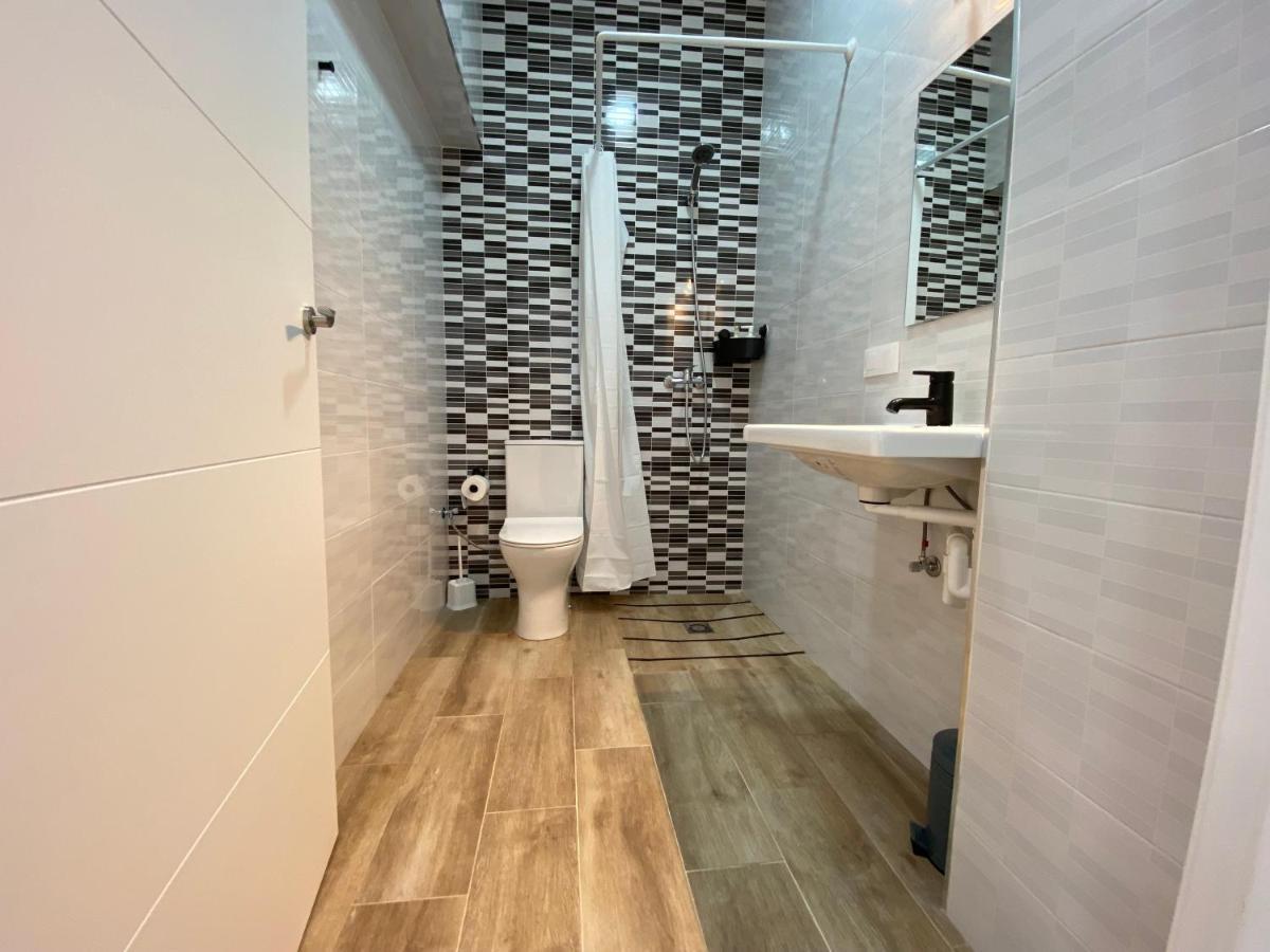 Apartamento Cruz Roja C Sevilla Bagian luar foto